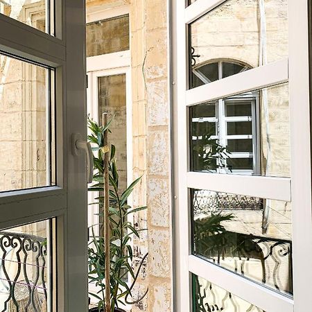 L'Artist Casa Micallef Ostello La La Valletta Esterno foto